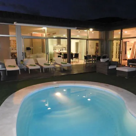 Opal De Luxe * La Playa de Tauro